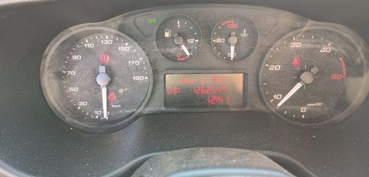 IVECO CAMION BENNE SIMPLE CAB – COFFRE  EN-015-QY