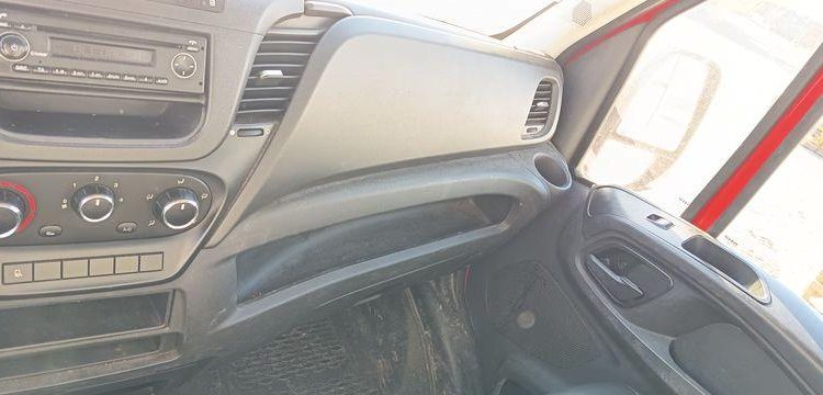 IVECO CAMION BENNE SIMPLE CAB – COFFRE  EN-015-QY