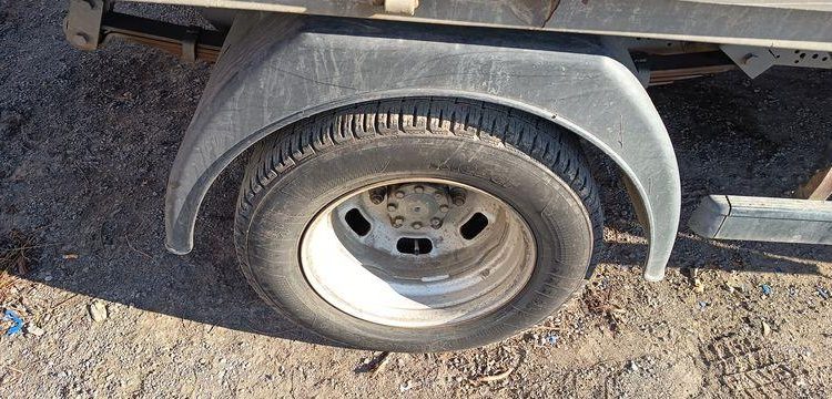 IVECO CAMION BENNE SIMPLE CAB – COFFRE  EN-015-QY