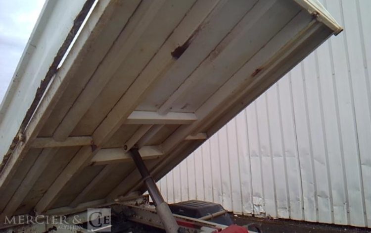 IVECO 35C14 – CAMION BENNE SIMPLE CABINE COFFRE  EN-307-GP