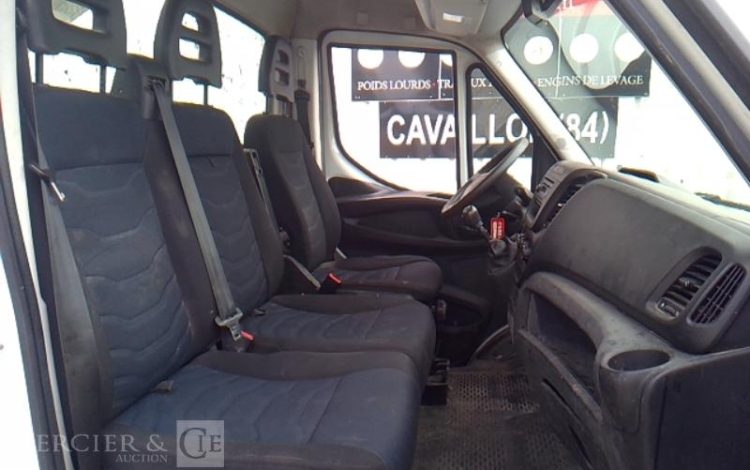 IVECO 35C14 – CAMION BENNE SIMPLE CABINE COFFRE  EN-307-GP