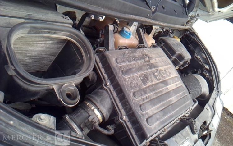 IVECO 35C14 – CAMION BENNE SIMPLE CABINE COFFRE  EN-307-GP