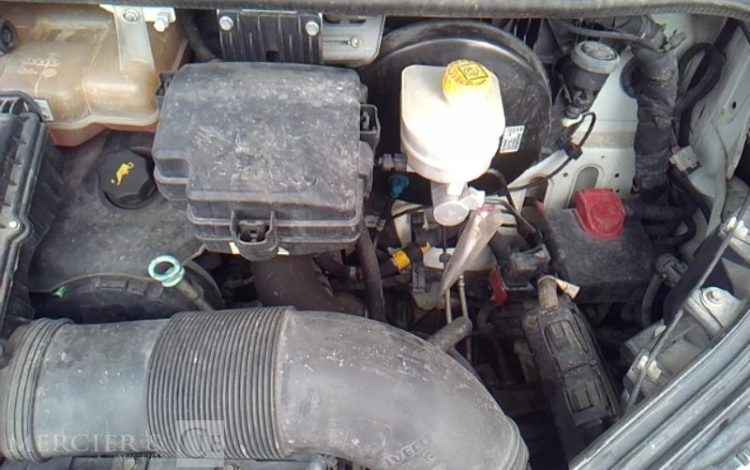 IVECO 35C14 – CAMION BENNE SIMPLE CABINE COFFRE  EN-307-GP