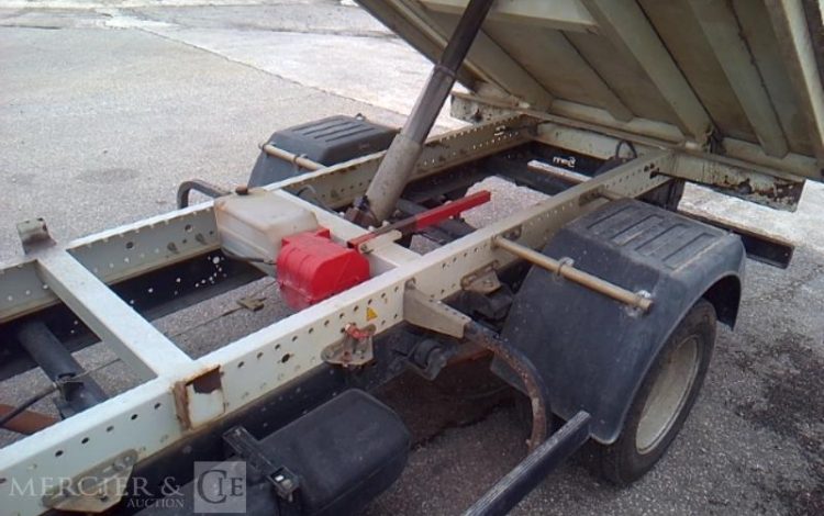 IVECO 35C14 – CAMION BENNE SIMPLE CABINE COFFRE  EN-307-GP