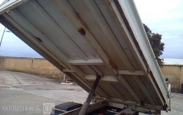 IVECO 35C14 – CAMION BENNE SIMPLE CABINE COFFRE  EN-307-GP