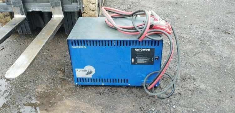 CATERPILLAR CHARIOT ELEVATEUR ELECTRIQUE EP15KRT CAPACITE 1,5 T – HAUTEUR DE LEVEE 4,31M  EP15KRT