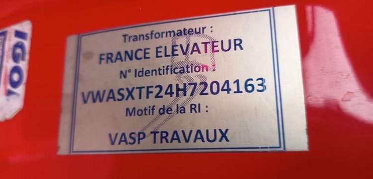 NISSAN NT400- NACELLE