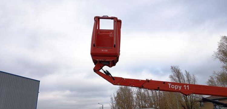 NISSAN NT400- NACELLE