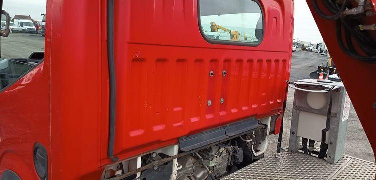 NISSAN NT400- NACELLE