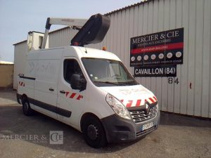 RENAULT MASTER NACELLE SUR VL 12M 1783H BLANC ES-049-CQ