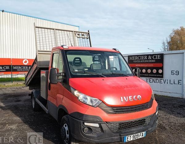 IVECO 35C12  BENNE- SIMPLE CAB – COFFRE  ET-909-FA