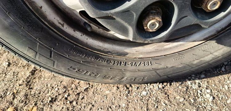 IVECO 35C12  BENNE- SIMPLE CAB – COFFRE  ET-909-FA