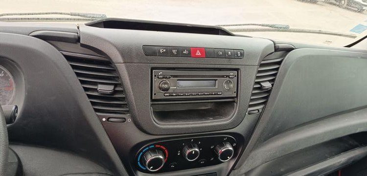 IVECO 35C12 BENNE SIMPLE CABINE COFFRE  EV-958-JS