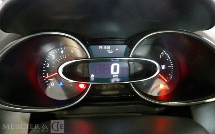 RENAULT CLIO STE 90CH AIR MEDIANAV BLANC EW-257-MS