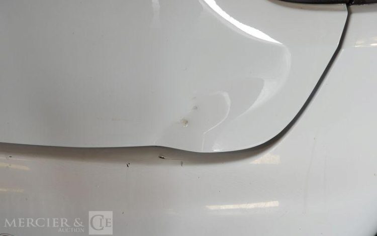 RENAULT CLIO STE 90CH AIR MEDIANAV BLANC EW-257-MS