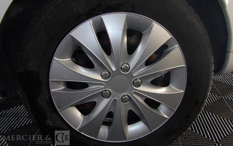 RENAULT CLIO STE 90CH AIR MEDIANAV BLANC EW-257-MS