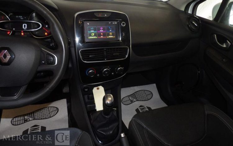 RENAULT CLIO STE 90CH AIR MEDIANAV BLANC EW-257-MS