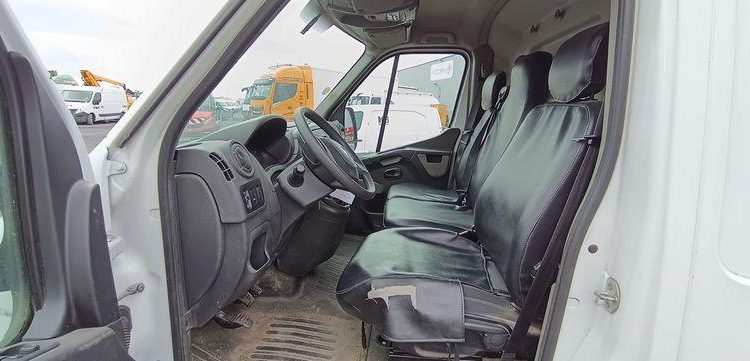 RENAULT MASTER III PHASE 2 TRACTION FOURGON L2H2 2.3 DCI 16V 130 CV – DIESEL BLANC EW-557-WN