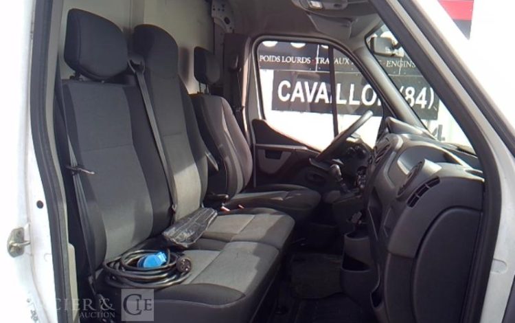 RENAULT MASTER BLANC EW-908-SP