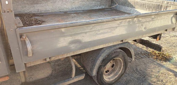 IVECO 35C12 – BENNE SIMPLE CABINE COFFRE  EX-796-LV