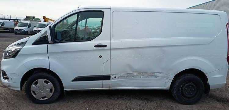 FORD TRANSIT NON ROULANT  EY-402-CW