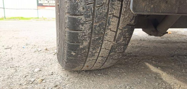 FORD TRANSIT NON ROULANT  EY-402-CW