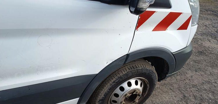 FORD TRANSIT BENNE  FA-675-QT