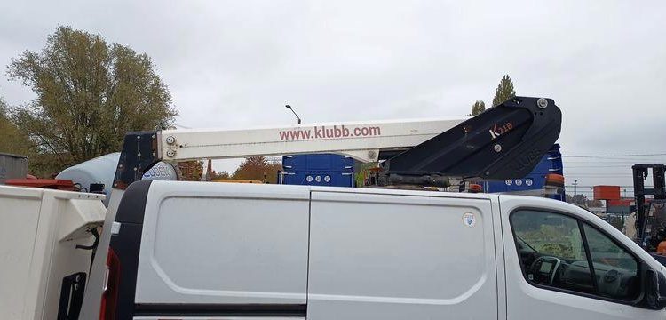 RENAULT TRAFIC NACELLE  FG-256-YR
