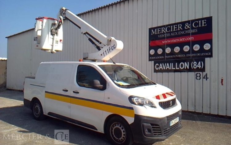 PEUGEOT EXPERT NACELLE LONG 120CH PREMIUM 10M 14H  FH-249-PT