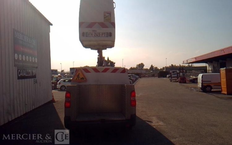 PEUGEOT EXPERT NACELLE LONG 120CH PREMIUM 10M 14H  FH-249-PT