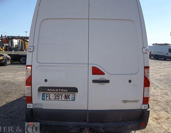 RENAULT MASTER 3 TRACTION FOURGON 2,3 DCI 16V 136 CV – DIESEL – 66745 KMS – ANNEE 2019 BLANC FL-397-NK