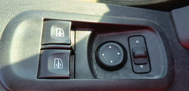 RENAULT MASTER 3 TRACTION FOURGON 2,3 DCI 16V 136 CV – DIESEL – 66745 KMS – ANNEE 2019 BLANC FL-397-NK