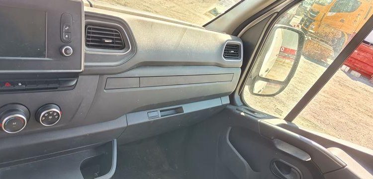 RENAULT MASTER 3 TRACTION FOURGON 2,3 DCI 16V 136 CV – DIESEL – 66745 KMS – ANNEE 2019 BLANC FL-397-NK