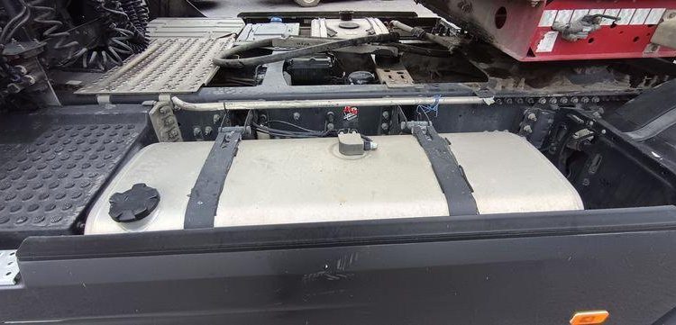 RENAULT T 520 EQUIPE HYDRAULIQUE DOUBLE COUCHETTE  FP-524-ZR