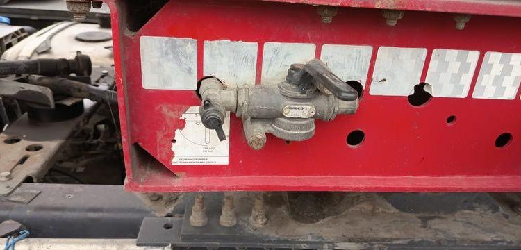 RENAULT T 520 EQUIPE HYDRAULIQUE DOUBLE COUCHETTE  FP-524-ZR