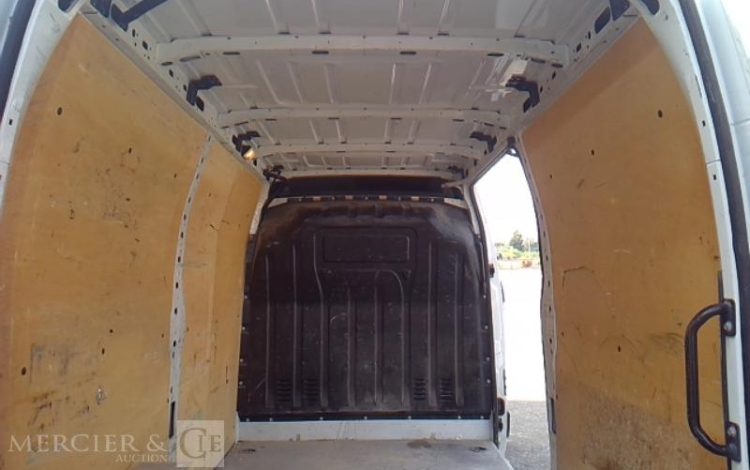 RENAULT MASTER 2.3 DCI 16V 136CV BLANC FR-975-LB