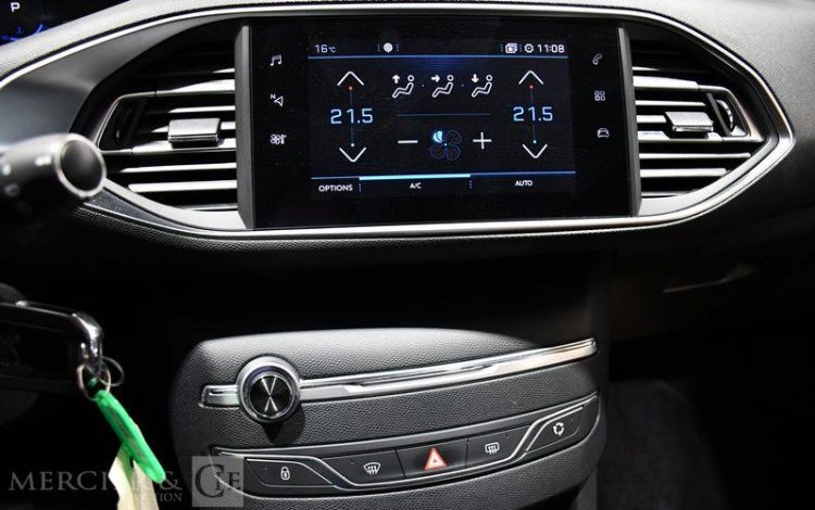 PEUGEOT 308 ACTIVE BUSINESS II (T9) PHASE2 1.5 BLUEHDi 16V EAT8 S&S 130CV – DIESEL – GRIS FS-213-GS