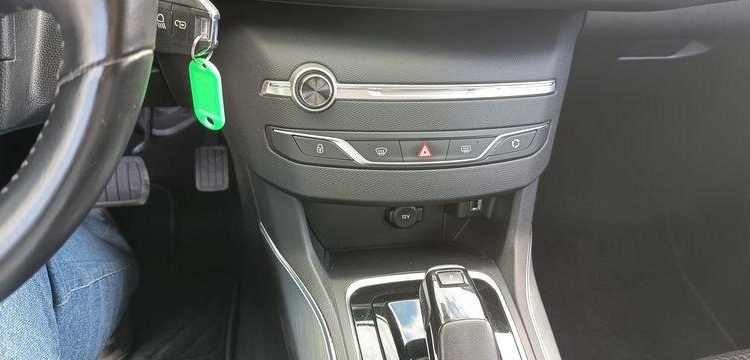 PEUGEOT 308 ACTIVE BUSINESS II (T9) PHASE2 1.5 BLUEHDi 16V EAT8 S&S 130CV – DIESEL – GRIS FS-213-GS