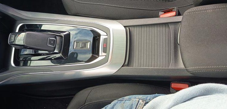 PEUGEOT 308 ACTIVE BUSINESS II (T9) PHASE2 1.5 BLUEHDi 16V EAT8 S&S 130CV – DIESEL – GRIS FS-213-GS