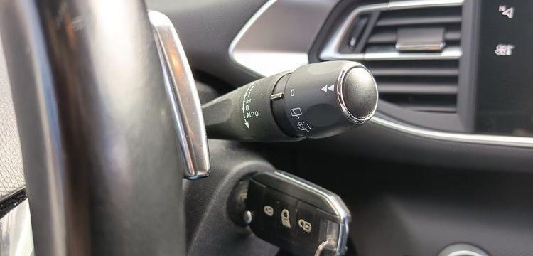 PEUGEOT 308 ACTIVE BUSINESS II (T9) PHASE2 1.5 BLUEHDi 16V EAT8 S&S 130CV – DIESEL – GRIS FS-213-GS