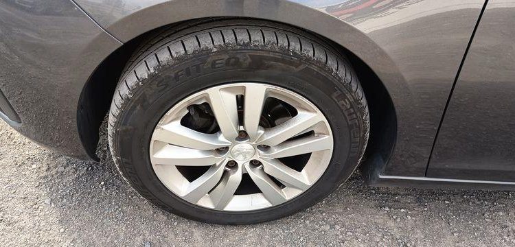 PEUGEOT 308 ACTIVE BUSINESS II (T9) PHASE2 1.5 BLUEHDi 16V EAT8 S&S 130CV – DIESEL – GRIS FS-213-GS