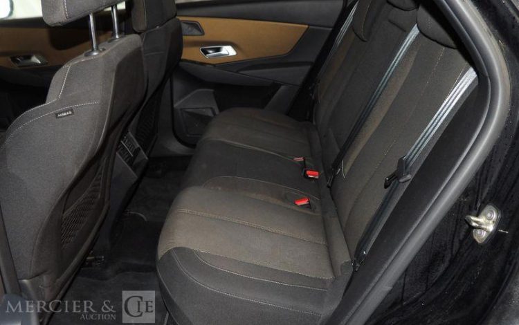 DS DS7 CROSSBACK e-TENSE 4X4 BUSINESS  FW-122-GV