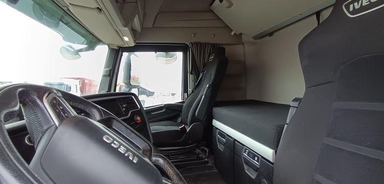 IVECO AS440S51TP BLANC GA-035-SW