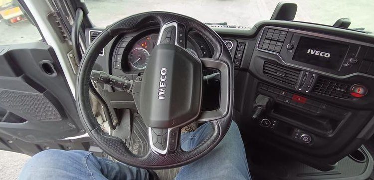 IVECO AS440S51TP BLANC GA-035-SW