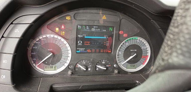 IVECO AS440S51TP BLANC GA-035-SW