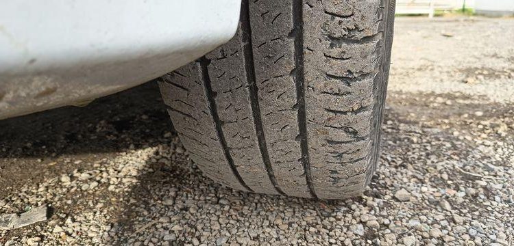 FORD TRANSIT NON ROULANT  GD-660-BT