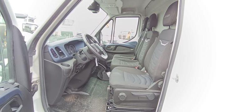 IVECO DAILY VI 35C16 2,3D 16 V – DIESEL – 270276 KMS – ANNEE 2021 BLANC GD-909-BW