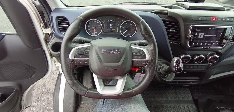 IVECO DAILY VI 35C16 2,3D 16 V – DIESEL – 270276 KMS – ANNEE 2021 BLANC GD-909-BW