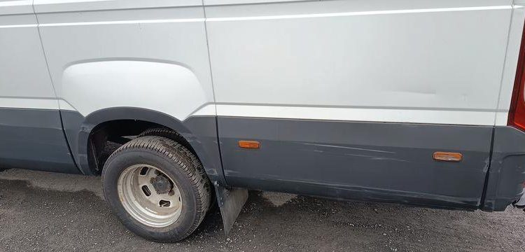 IVECO DAILY VI 35C16 2,3D 16 V – DIESEL – 270276 KMS – ANNEE 2021 BLANC GD-909-BW