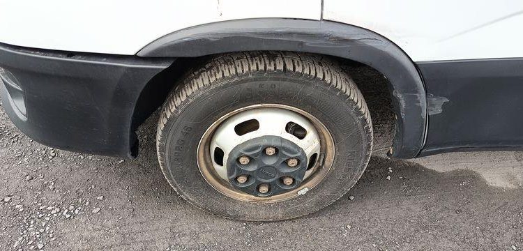 IVECO DAILY VI 35C16 2,3D 16 V – DIESEL – 270276 KMS – ANNEE 2021 BLANC GD-909-BW